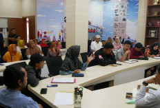 Warga Pertanyakan Kesimpulan Ahli ITB Soal Kerusakan Alat Elektronik di Desa Padang Kuas