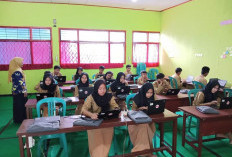  Pelaksanaan Ujian Akhir Semester Ganjil di SMPN 2 Kepahiang Gunakan Komputer