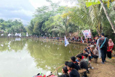 Mancing Gratis, Caleg Perindo Fahri Zioloveza Tebar Ikan Lebih dari 1 Ton