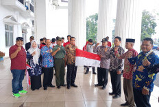 Pemkab Kepahiang Bagikan 10 Ribu Bendera Merah Putih 