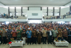 Menteri Yandri Ajak Kades di Bengkulu Dukung Pembentukan Koperasi Desa Merah Putih 