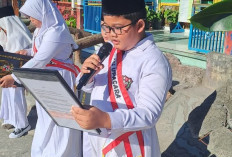 Upacara di SDN Komplek Kepahiang: Lia Febriani, Bentuk Disiplin & Tumbuhkan Jiwa Nasionalisme Pelajar SD