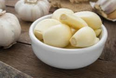 Meski Banyak yang Tidak Suka: Makan Bawah Putih Mentah Ternyata Banyak Manfaatnya Bagi Tubuh