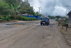 Perbaikan Jalan Dekat Danau Picung Dimulai, Kerusakan Jalan Lainnya akan Surati Pemprov