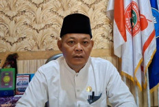   Dukung Program Berbinar, PGRI Benteng Bersihkan Perkantoran Renah Semanek 
