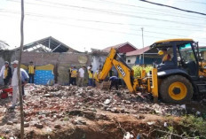 Siap Dibangun Kembali, Rumah Warga Terdampak Gempa Dirobohkan