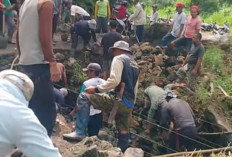 Bangun Gorong-gorong Jebol: Warga Karang Endah Kabupaten Kepahiang Gotong royong