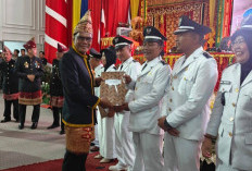 Selesaikan APBDes Tepat Waktu, Desa Temdak Diganjar Penghargaan