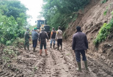 Jalan Tertutup Longsor di Rejang Lebong Sudah Bisa Dilalui, Warga Diimbau Waspada 