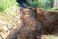 Dibangun Lewat Program TMMD, Jalan Talang Empat-Pondok Kubang Tidak Terawat