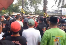 Anggota Polisi Alami Luka Tusuk, Pengundian Nomor Urut di KPU Palembang Sumsel Berakhir Ricuh