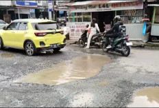 Pengendara Keluhkan Banyak Jalan Berlubang di Kota Kepahiang