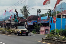 Alhamdulillah! Bendera Merah Putih yang Usang di Kepahiang Sudah Diganti Satpol PP 