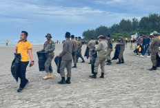 Gerakan Indonesia ASRI: Pemprov dan Polda Bengkulu Bersih-bersih Pantai Panjang 