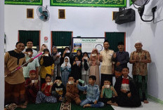 Masjid Al-Falah Dusun Kepahiang Bagikan THR Bagi Anak Tadarusan 