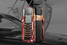 Identik dengan Ukiran Ular Cobra: Hp Vertu Signature Cobra Dilengkapi dengan 439 Batu Safir