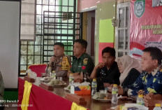  Bhabinkamtibmas Bripka Aditiyas Sosialisasi Tindak Premanisme di Desa Karang Anyar 