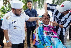 Sidak, Gubernur Helmi Ajak Barber ke Sekolah