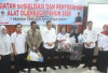 Pemkab Bengkulu Tengah Salurkan Bantuan Peralatan Olahraga