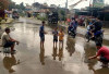 Jalan Provinsi Bengkulu di Kabupaten Kepahiang Mendadak Jadi Kolam Pancing: Bentuk Protes Masyarakat