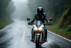 Tips Mengemudi Motor Yamaha di Jalan Basah