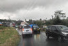  Truk Terperosok di Jalan Lintas Kepahiang-Curup Sebabkan Kemacetan 